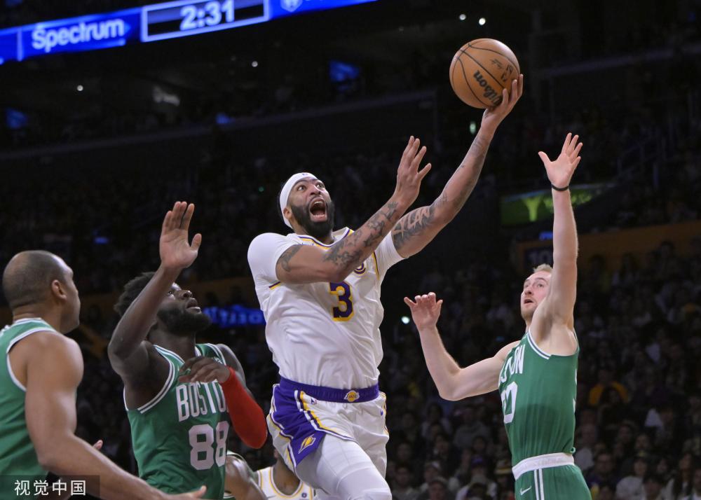 他从一个默 他从一个默